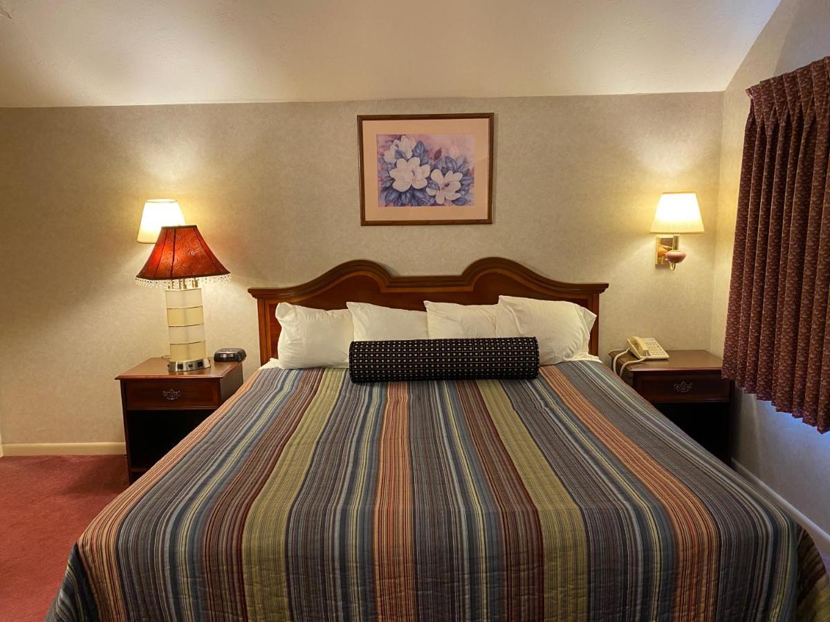 Economy Lodge 682 Main St Sturbridge Zewnętrze zdjęcie