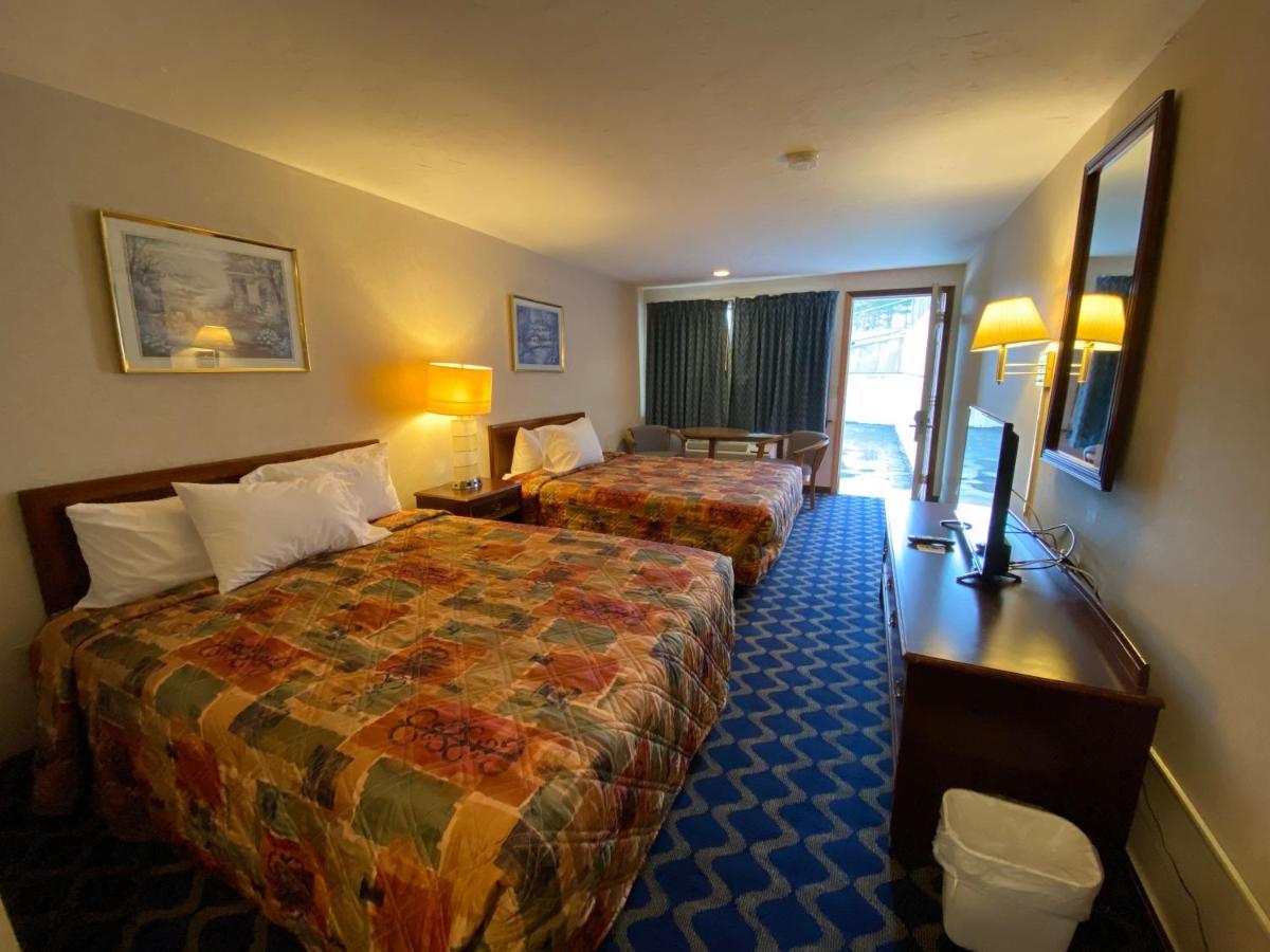 Economy Lodge 682 Main St Sturbridge Zewnętrze zdjęcie
