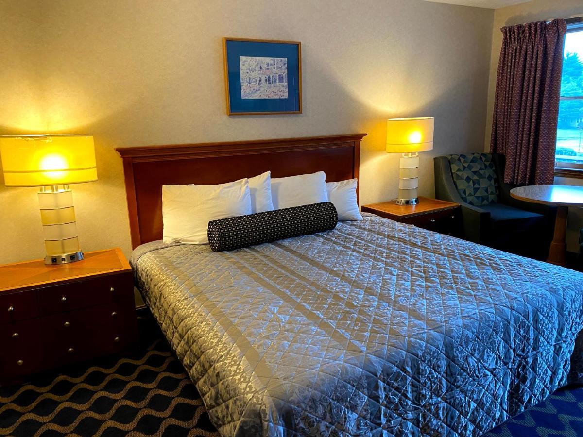 Economy Lodge 682 Main St Sturbridge Zewnętrze zdjęcie