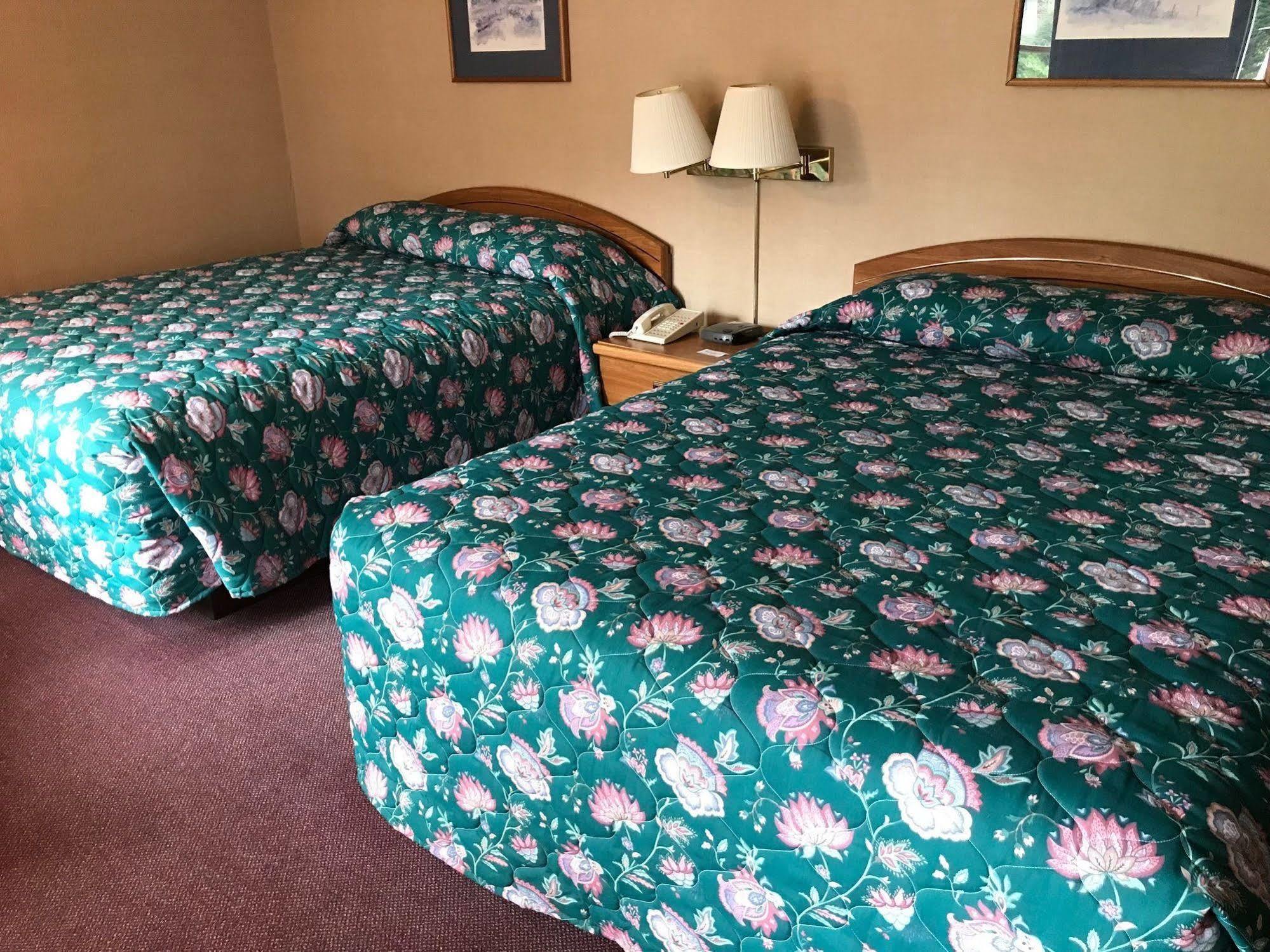 Economy Lodge 682 Main St Sturbridge Zewnętrze zdjęcie